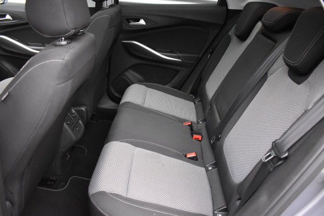 OPEL GRANDLAND X 1.2 TURBO ONLINE EDITION / 1e EIGENAAR / P.DAK / NAVI + APPLE/ANDROID AUTO, Grouwstra Auto`s, Deventer