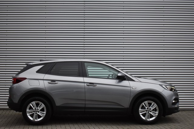 OPEL GRANDLAND X 1.2 TURBO ONLINE EDITION / 1e EIGENAAR / P.DAK / NAVI + APPLE/ANDROID AUTO, Grouwstra Auto`s, Deventer