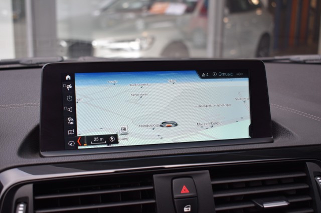 BMW 1-SERIE 116I SPORT LINE EDITION / NL AUTO / NAVI / PDC / SPORTSTOELEN, Grouwstra Auto`s, Deventer