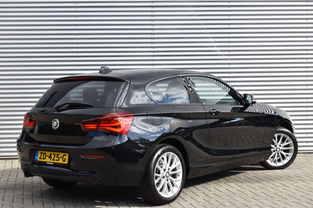 BMW 1-SERIE 116I SPORT LINE EDITION / NL AUTO / NAVI / PDC / SPORTSTOELEN, Grouwstra Auto`s, Deventer