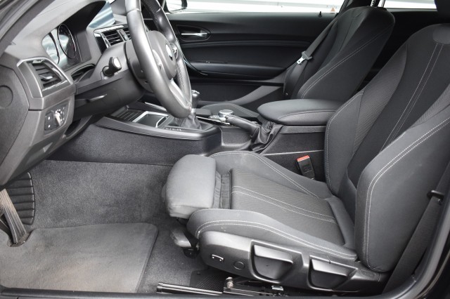 BMW 1-SERIE 116I SPORT LINE EDITION / NL AUTO / NAVI / PDC / SPORTSTOELEN, Grouwstra Auto`s, Deventer