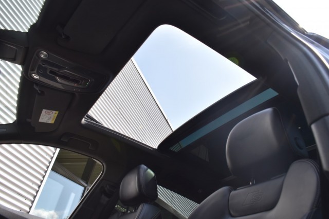 AUDI Q7 3.0 TDI E-TRON QUATTRO SPORT / P.DAK / LEDER / ADAP. CRUISE. / EL. HAAK, Grouwstra Auto`s, Deventer