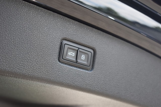 AUDI Q7 3.0 TDI E-TRON QUATTRO SPORT / P.DAK / LEDER / ADAP. CRUISE. / EL. HAAK, Grouwstra Auto`s, Deventer