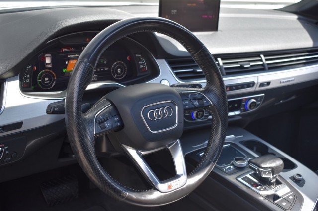 AUDI Q7 3.0 TDI E-TRON QUATTRO SPORT / P.DAK / LEDER / ADAP. CRUISE. / EL. HAAK, Grouwstra Auto`s, Deventer