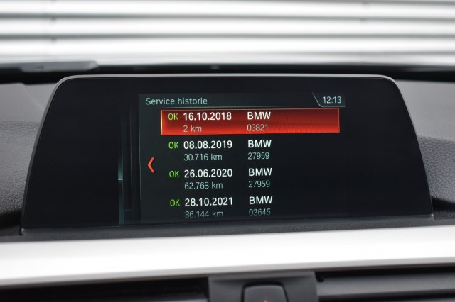 BMW 3-SERIE 330I AUT. TOURING LUXURY EDITION / LED PAKKET / EL. A-KLEP / EL. TREKH., Grouwstra Auto`s, Deventer