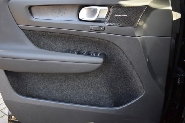VOLVO XC40 1.5 T4 RECHARGE / LEDER / H/K AUDIO / EL. STOEL+MEMORY, Grouwstra Auto`s, Deventer
