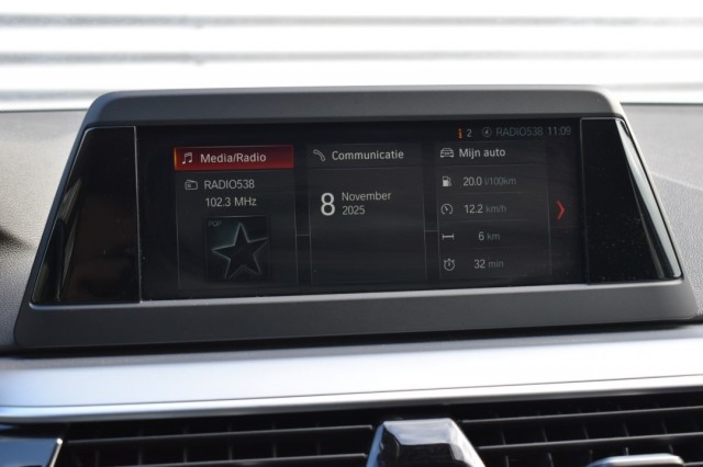 BMW 5-SERIE TOURING 530I EXECUTIVE / El. A-KLEP / PDC V+A / 18 LM. VELGEN, Grouwstra Auto`s, Deventer