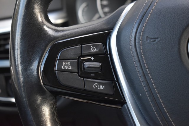 BMW 5-SERIE TOURING 530I EXECUTIVE / El. A-KLEP / PDC V+A / 18 LM. VELGEN, Grouwstra Auto`s, Deventer