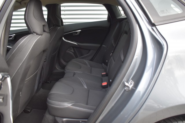 VOLVO V40 1.5 T2 POLAR+ / LED PAKKET / STOEL VERW. / PDC, Grouwstra Auto`s, Deventer