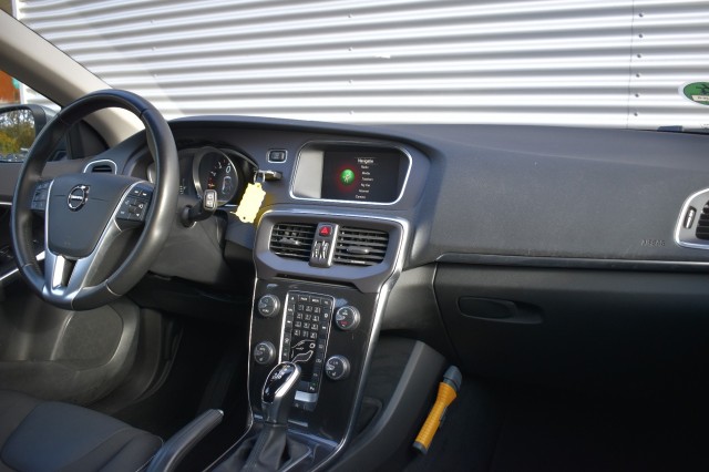 VOLVO V40 1.5 T2 POLAR+ / LED PAKKET / STOEL VERW. / PDC, Grouwstra Auto`s, Deventer