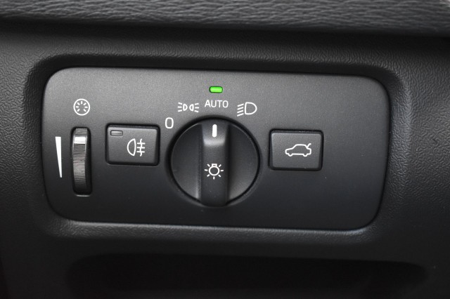 VOLVO V40 1.5 T2 POLAR+ / LED PAKKET / STOEL VERW. / PDC, Grouwstra Auto`s, Deventer