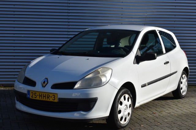RENAULT CLIO - 1.2-16V BNS LINE / AIRCO / TREKHAAK