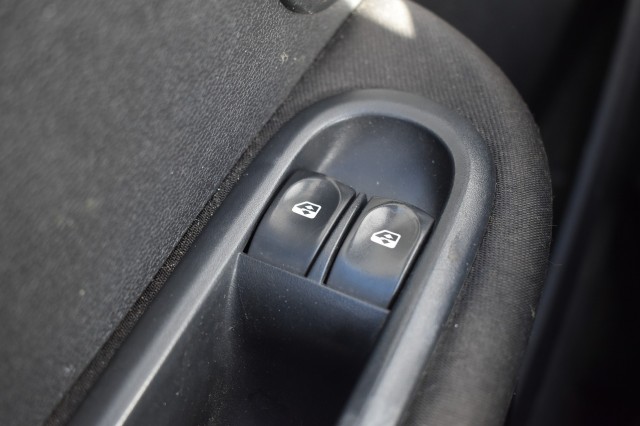 RENAULT CLIO 1.2-16V BNS LINE, Grouwstra Auto`s, Deventer