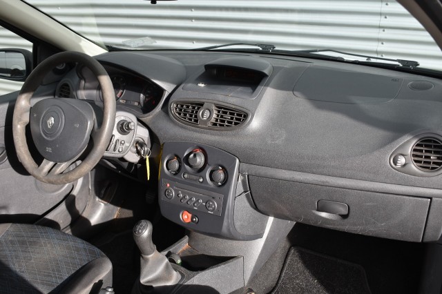 RENAULT CLIO 1.2-16V BNS LINE, Grouwstra Auto`s, Deventer