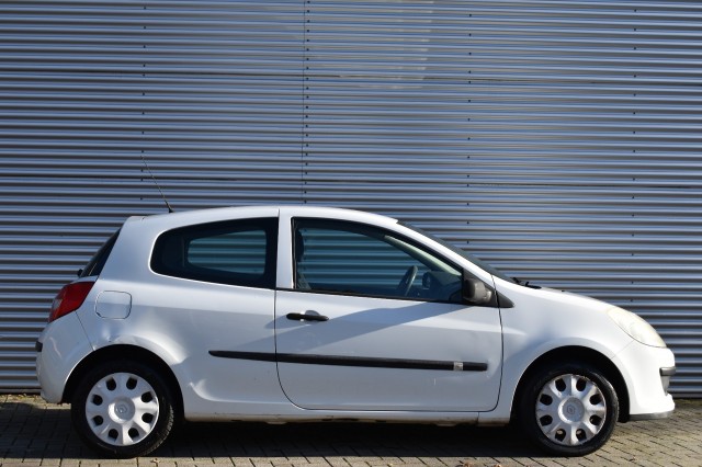 RENAULT CLIO 1.2-16V BNS LINE, Grouwstra Auto`s, Deventer