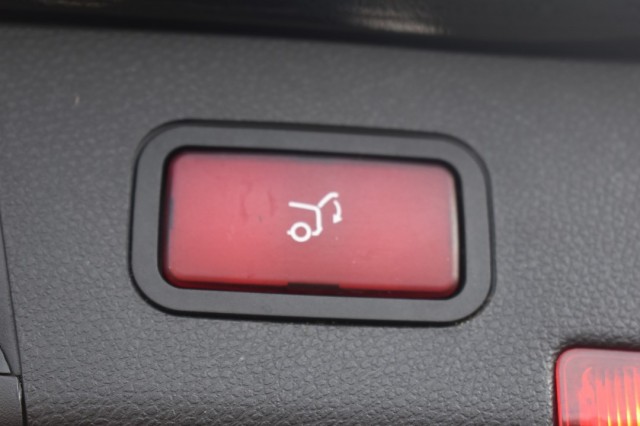 MERCEDES-BENZ C-KLASSE 180 AUT. KOMPRESSOR / LEDER / SCHUIF/KANTELDAK / PDC V+A, Grouwstra Auto`s, Deventer