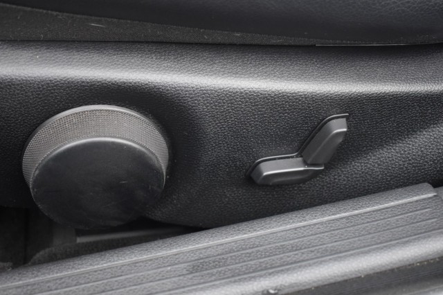 MERCEDES-BENZ C-KLASSE 180 AUT. KOMPRESSOR / LEDER / SCHUIF/KANTELDAK / PDC V+A, Grouwstra Auto`s, Deventer