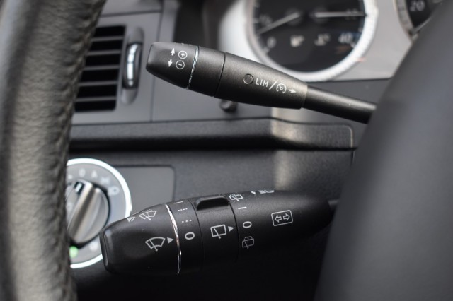 MERCEDES-BENZ C-KLASSE 180 AUT. KOMPRESSOR / LEDER / SCHUIF/KANTELDAK / PDC V+A, Grouwstra Auto`s, Deventer