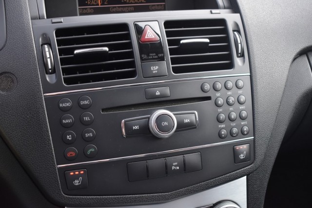 MERCEDES-BENZ C-KLASSE 180 AUT. KOMPRESSOR / LEDER / SCHUIF/KANTELDAK / PDC V+A, Grouwstra Auto`s, Deventer