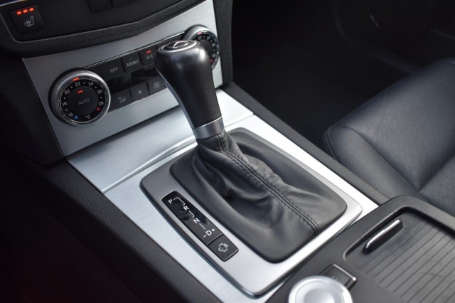 MERCEDES-BENZ C-KLASSE 180 AUT. KOMPRESSOR / LEDER / SCHUIF/KANTELDAK / PDC V+A, Grouwstra Auto`s, Deventer