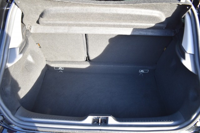 RENAULT CLIO 0.9 TCE 5DRS. LIMITED / NAVI / ECC / PDC / TREKHAAK, Grouwstra Auto`s, Deventer