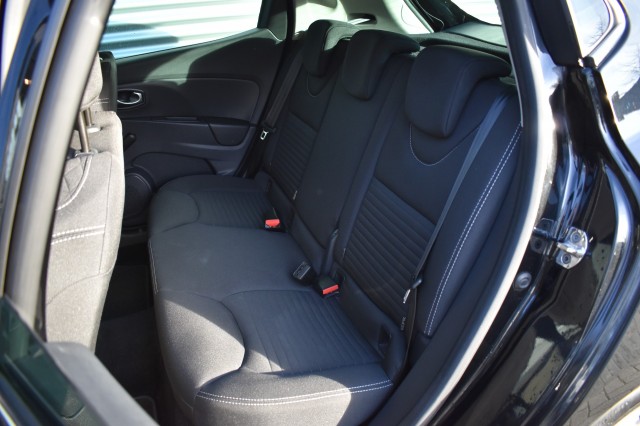 RENAULT CLIO 0.9 TCE 5DRS. LIMITED / NAVI / ECC / PDC / TREKHAAK, Grouwstra Auto`s, Deventer