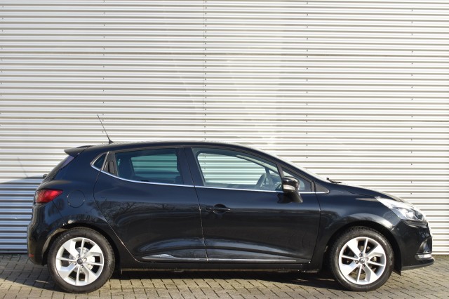 RENAULT CLIO 0.9 TCE 5DRS. LIMITED / NAVI / ECC / PDC / TREKHAAK, Grouwstra Auto`s, Deventer