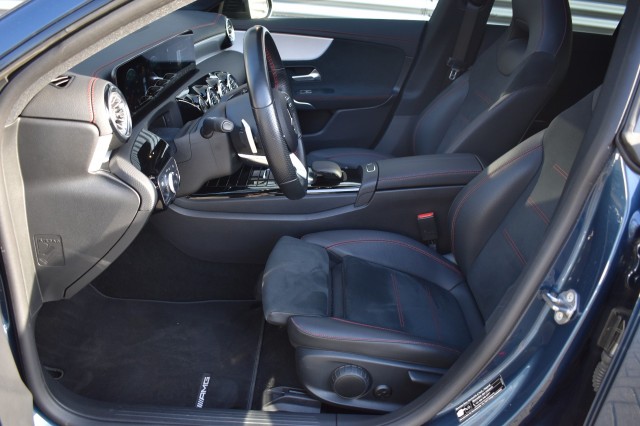 MERCEDES-BENZ CLA-KLASSE 180 BNS SOLUTION AMG / P.DAK / P.CAMERA / LED PAKKET, Grouwstra Auto`s, Deventer