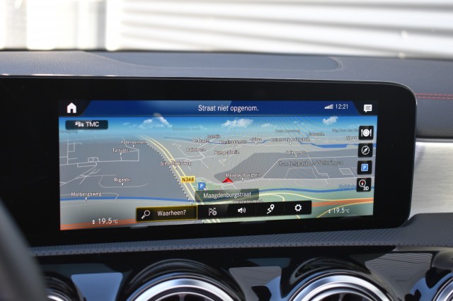 MERCEDES-BENZ CLA-KLASSE 180 BNS SOLUTION AMG / P.DAK / P.CAMERA / LED PAKKET, Grouwstra Auto`s, Deventer