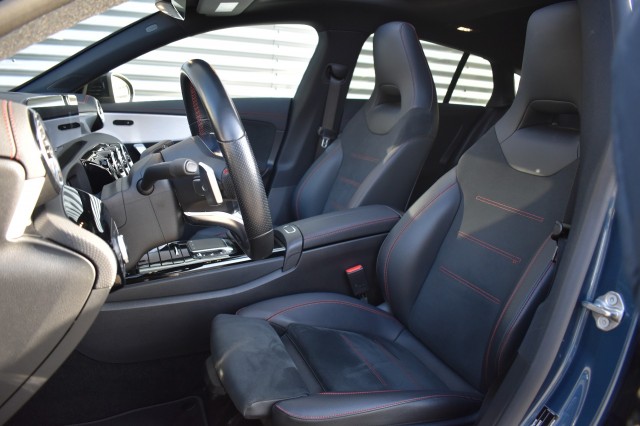 MERCEDES-BENZ CLA-KLASSE 180 BNS SOLUTION AMG / P.DAK / P.CAMERA / LED PAKKET, Grouwstra Auto`s, Deventer