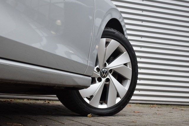 VOLKSWAGEN GOLF 1.5 ETSI STYLE / ADAP. CRUISE / MASSAGE+MEMORY / VIRTUAL COCKPIT, Grouwstra Auto`s, Deventer