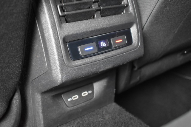 VOLKSWAGEN GOLF 1.5 ETSI STYLE / ADAP. CRUISE / MASSAGE+MEMORY / VIRTUAL COCKPIT, Grouwstra Auto`s, Deventer