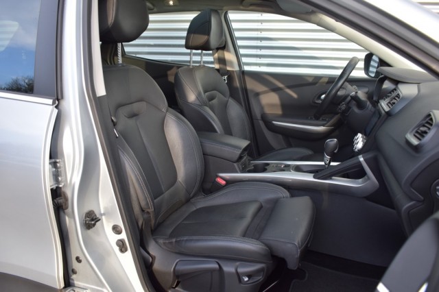 RENAULT KADJAR 1.3 TCE AUT. BLACK EDITION / ADAP. CRUISE / LEDER / P.DAK / TREKHAAK, Grouwstra Auto`s, Deventer