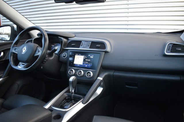 RENAULT KADJAR 1.3 TCE AUT. BLACK EDITION / ADAP. CRUISE / LEDER / P.DAK / TREKHAAK, Grouwstra Auto`s, Deventer
