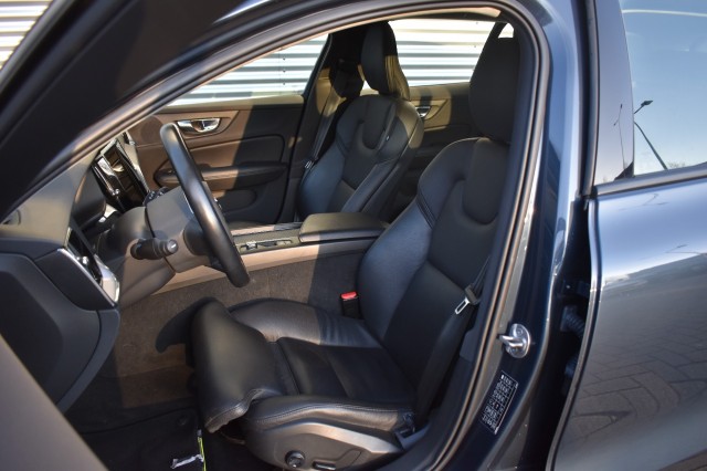 VOLVO V60 2.0 B3 ADVANTAGE / LEDER / EL. TREKH./ STOEL+STUUR+VOORRUIT VERW., Grouwstra Auto`s, Deventer