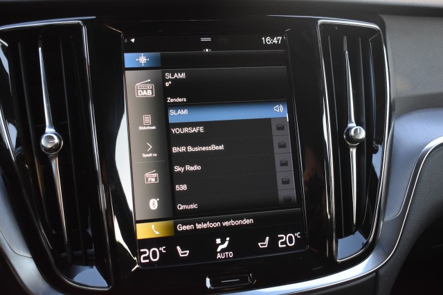 VOLVO V60 2.0 B3 ADVANTAGE / LEDER / EL. TREKH./ STOEL+STUUR+VOORRUIT VERW., Grouwstra Auto`s, Deventer