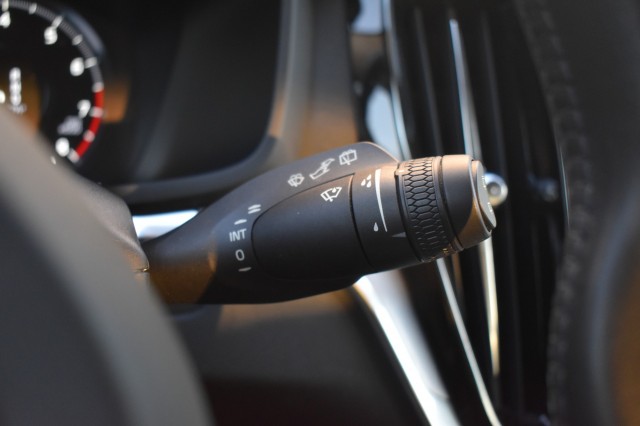 VOLVO V60 2.0 B3 ADVANTAGE / LEDER / EL. TREKH./ STOEL+STUUR+VOORRUIT VERW., Grouwstra Auto`s, Deventer