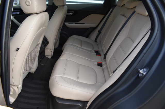 JAGUAR F-PACE 2.0T AWD PRESTIGE / LEDER + STOEL VERW. / P.CAM / ALL SEASON, Grouwstra Auto`s, Deventer