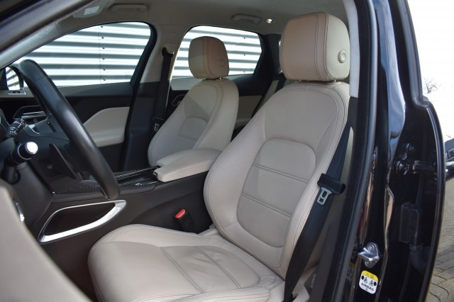 JAGUAR F-PACE 2.0T AWD PRESTIGE / LEDER + STOEL VERW. / P.CAM / ALL SEASON, Grouwstra Auto`s, Deventer