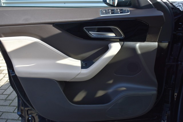 JAGUAR F-PACE 2.0T AWD PRESTIGE / LEDER + STOEL VERW. / P.CAM / ALL SEASON, Grouwstra Auto`s, Deventer