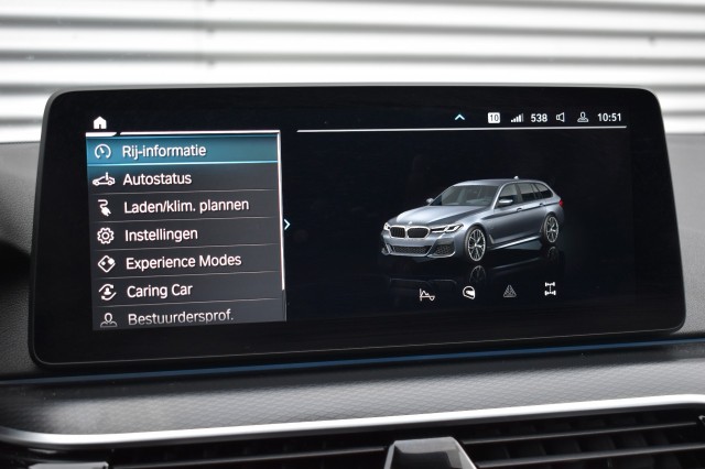 BMW 5-SERIE 530e XDRIVE M-SPORT / COMFORT ZETELS / HEAD UP / ADAP. CRUISE, Grouwstra Auto`s, Deventer