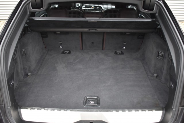 BMW 5-SERIE 530e XDRIVE M-SPORT / COMFORT ZETELS / HEAD UP / ADAP. CRUISE, Grouwstra Auto`s, Deventer