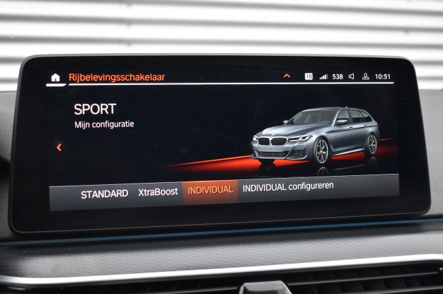 BMW 5-SERIE 530e XDRIVE M-SPORT / COMFORT ZETELS / HEAD UP / ADAP. CRUISE, Grouwstra Auto`s, Deventer