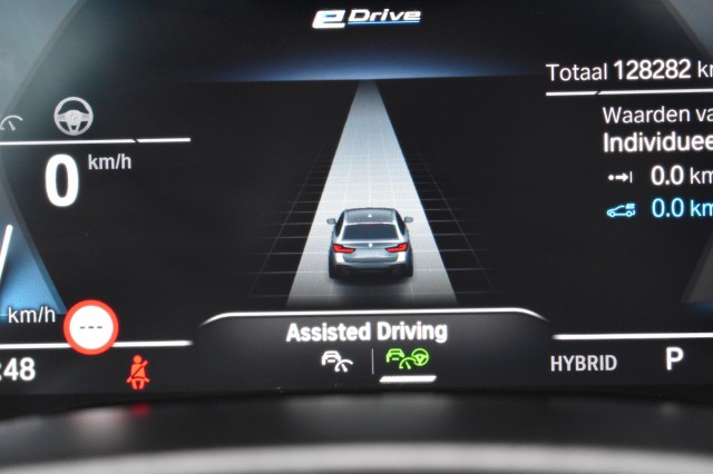 BMW 5-SERIE 530e XDRIVE M-SPORT / COMFORT ZETELS / HEAD UP / ADAP. CRUISE, Grouwstra Auto`s, Deventer