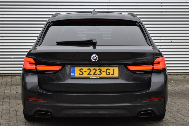 BMW 5-SERIE 530e XDRIVE M-SPORT / COMFORT ZETELS / HEAD UP / ADAP. CRUISE, Grouwstra Auto`s, Deventer