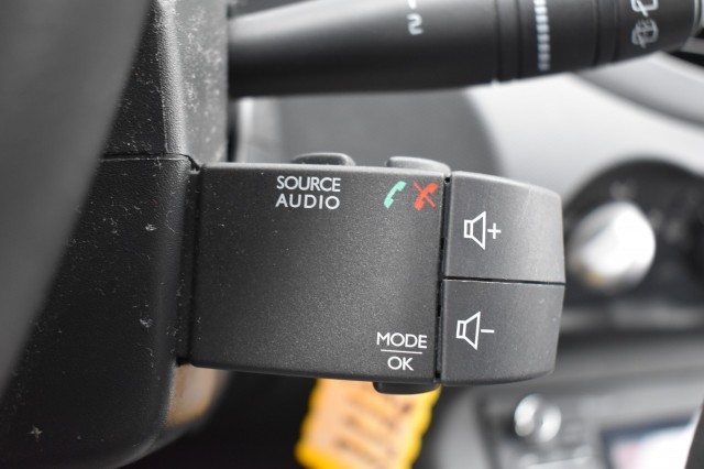 RENAULT TWINGO 1.2 16V COLLECTION / BLUETOOTH / USB, Grouwstra Auto`s, Deventer