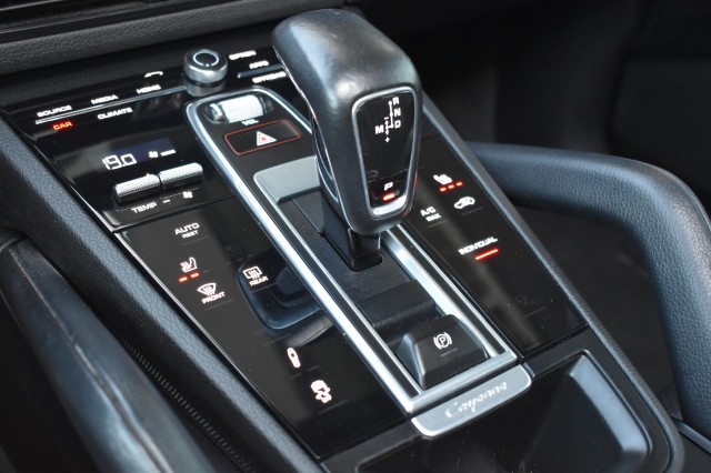 PORSCHE CAYENNE 3.0 E-HYBRID / NL AUTO / P.DAK / ADAP. CRUISE , Grouwstra Auto`s, Deventer