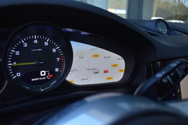 PORSCHE CAYENNE 3.0 E-HYBRID / NL AUTO / P.DAK / ADAP. CRUISE , Grouwstra Auto`s, Deventer