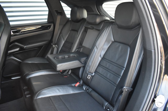 PORSCHE CAYENNE 3.0 E-HYBRID / NL AUTO / P.DAK / ADAP. CRUISE , Grouwstra Auto`s, Deventer
