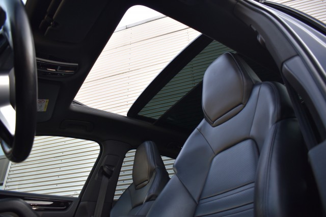 PORSCHE CAYENNE 3.0 E-HYBRID / NL AUTO / P.DAK / ADAP. CRUISE , Grouwstra Auto`s, Deventer